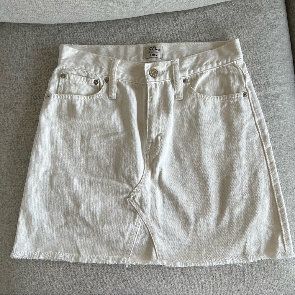 White jean denim skirt